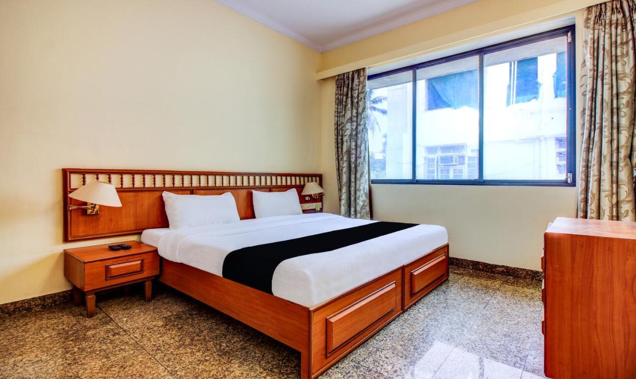 Hotel Kadamb Residency Мумбаи Экстерьер фото